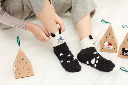 1 Pairs Box Christmas Socks Women Cute Thermal Fluffy Fuzzy Soft Velvet Thermo Sleep Sock Thick Warm Winter Socks New year Gift