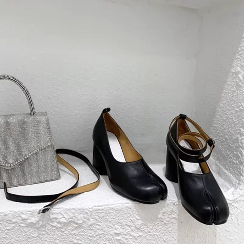 Luxury Brand Designer Tabi Split-toe Ankle Boots Women Genuine Leather Chunky Round Heel Short Boots 2024 Autumn Winter Shoes