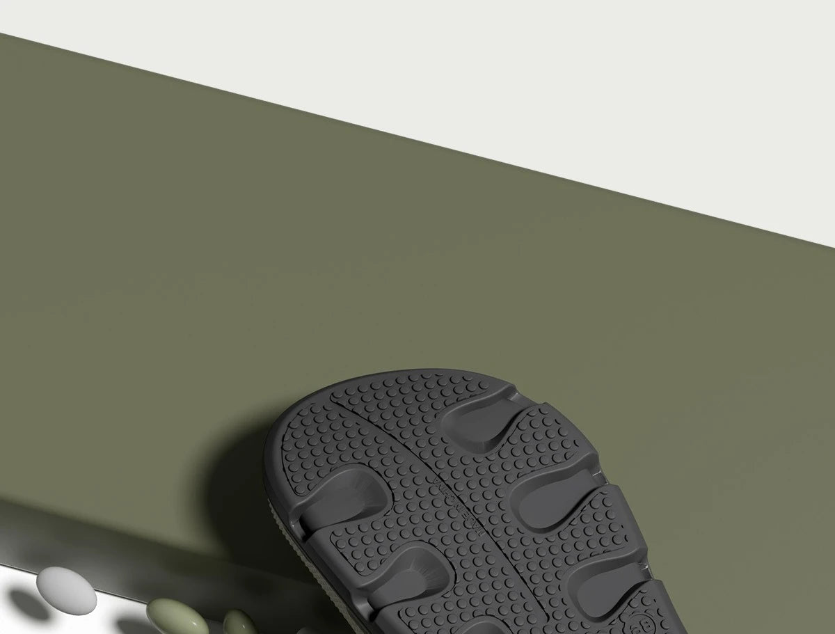 Women Slipper Clog Sandals nursing Cloud Summer Flip Flops Beach Slides Home House Platform Shoes Flat Men Male Female Hole
