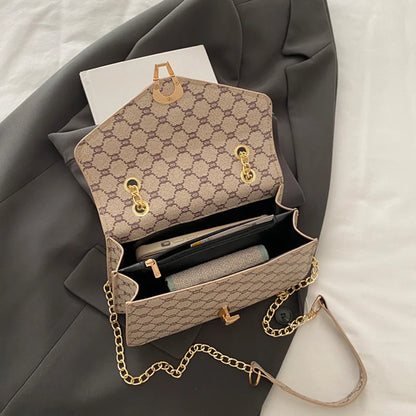 Women's Printed Crossbody Bag with Metal Lock - Fashion Shoulder Bag,Lightweight & Durable for Daily Use/Travel