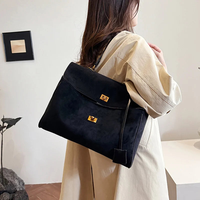 Luxury Brand Women Messenger Bags Soft Leather Brown Suede Hand Held Totes Gold Buckle Women Shoulder Bags Lady Trend Satchel