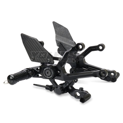 Motorcycle Carbon Fiber Adjustable Footrests Rear Set Footpeg Rearset Foot Peg Pedal For PANIGALE V4 Panigale V4S 2025