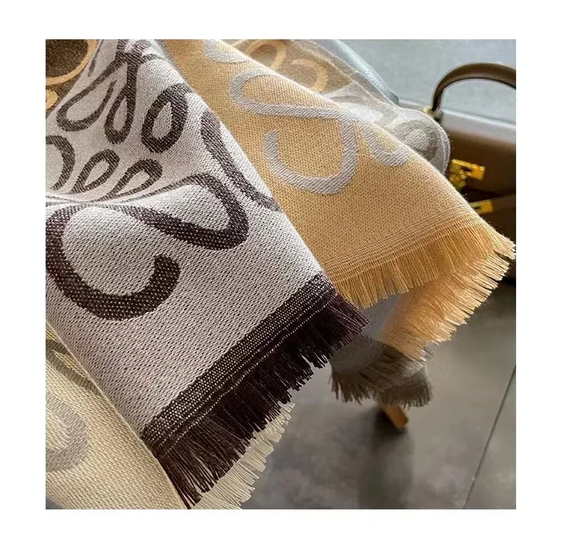 New Korean Version of The Fashion Hair Scarf Senior Sense Office Thick Warm Shawl for Both Casual and Versatile Bib