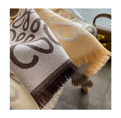 New Korean Version of The Fashion Hair Scarf Senior Sense Office Thick Warm Shawl for Both Casual and Versatile Bib