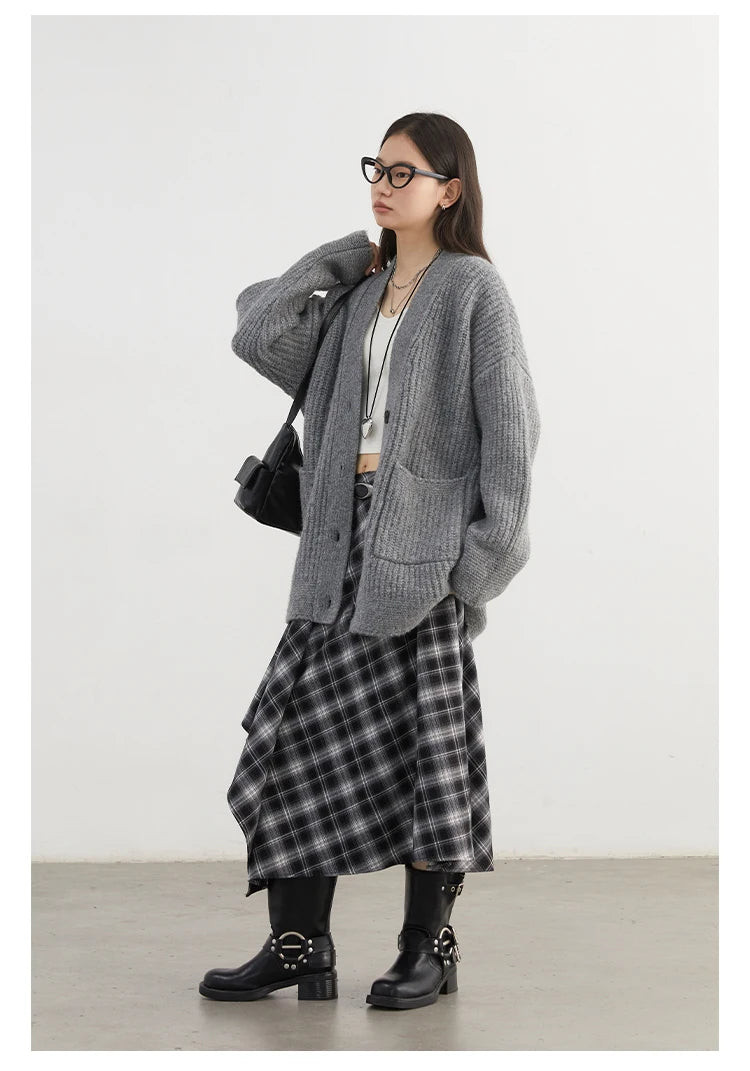 CHIC VEN Women Skirts A Line Retro Loose High Waist Irregular Color Plaid Frosted Half Body Long Ladies Skirt Autumn Winter 2026