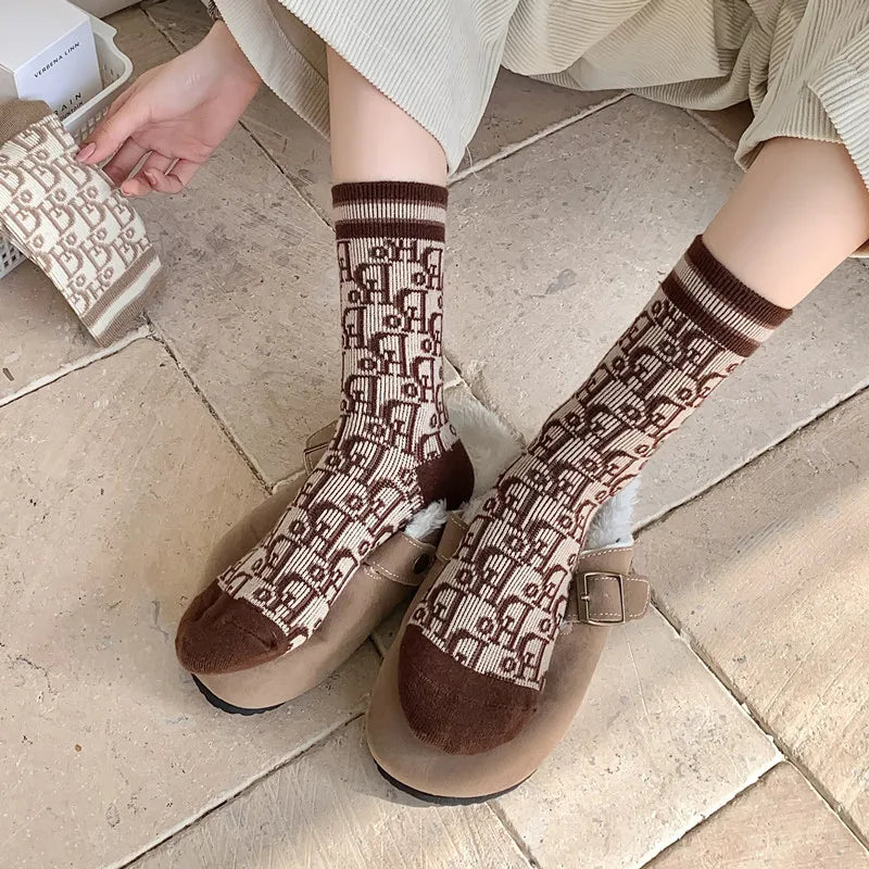Kuwa 1/2Pairs Trendy Winter Wool Socks Ladies Monogram Pattern Solid Color Thickened Middle Tube Socks Breathable Wholesale