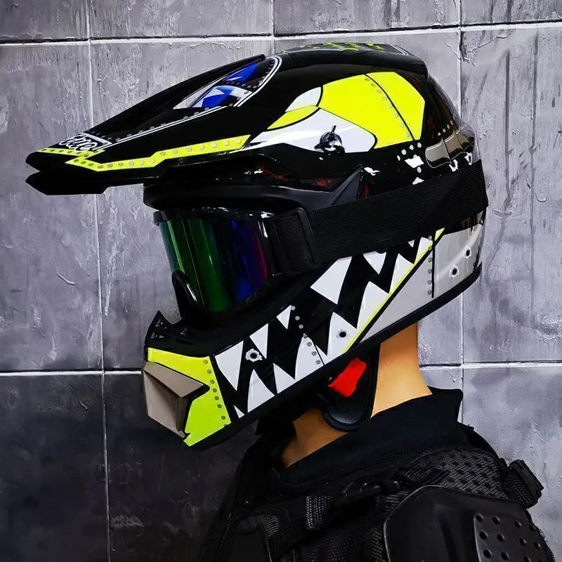 four seasons Racing Helmets Motorcycle Helmet  riding helmet and  rally Helmet Large adv Sports helmet Motocross Helmet Casco