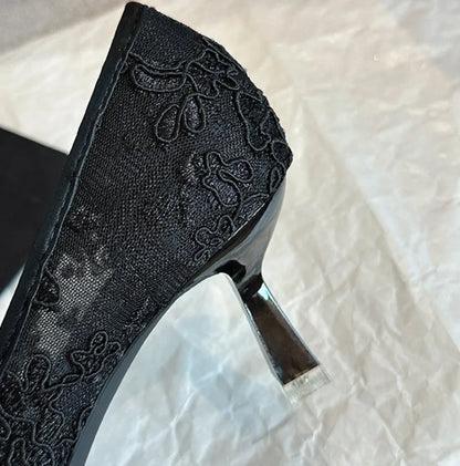 Pumps Women's 2026 Spring New Lace Pointed Bow Mesh Fine Heel Light Mouth Solid Color Temperament Elegant Banquet Women's Shoes