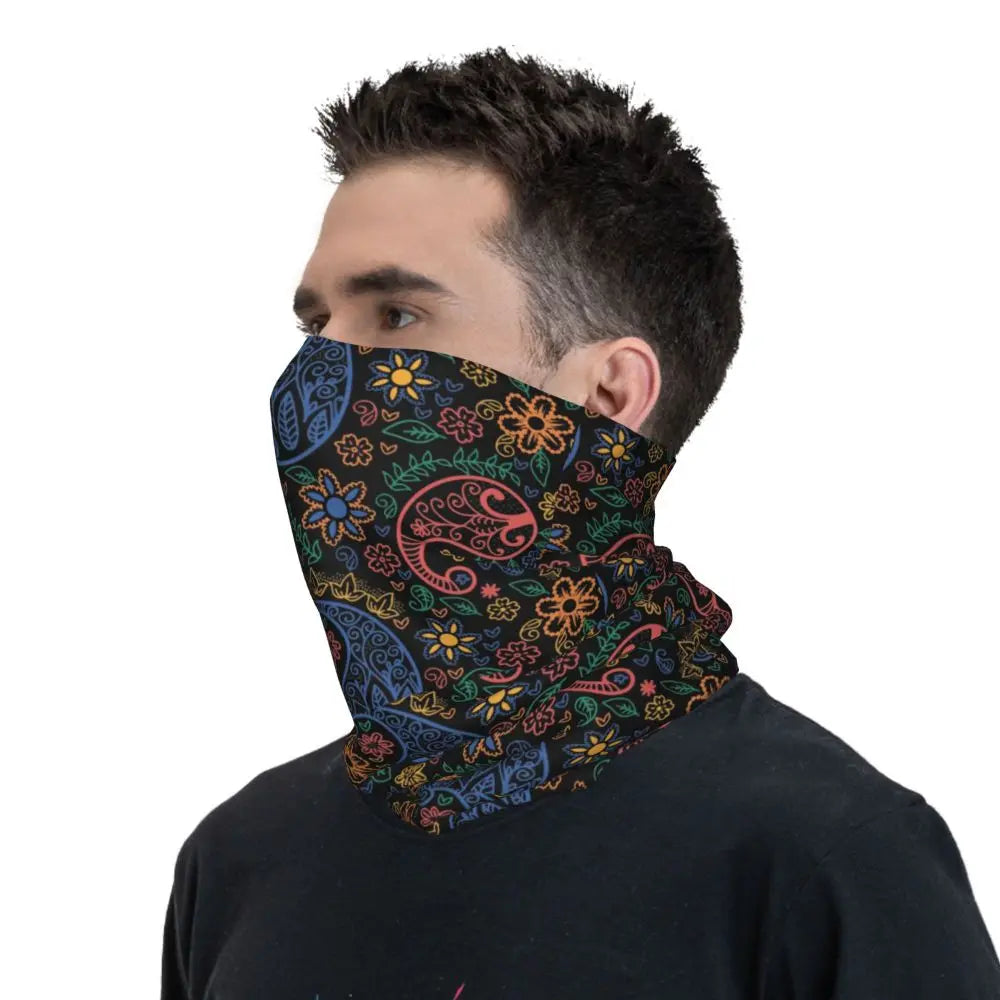 Custom Black Bandana Pattern Bandana Neck Gaiter for Hiking Cycling Women Men Wrap Scarf Paisley Style Headband Warmer