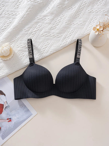 Shantou Seamless Bra Nylon Fabric Comfortable No Steel Ring Strap Underwear Women Gather Small Chest Look Big Sexy Bra