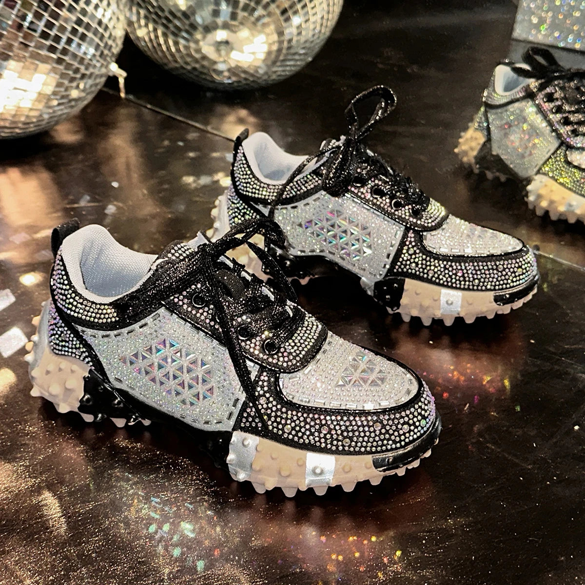 Women's Sport Shoes Crystal Sneakers Casual Flats Platform Shoes Woman 2025 Designer Brand Hiking Running Shoes Mujer