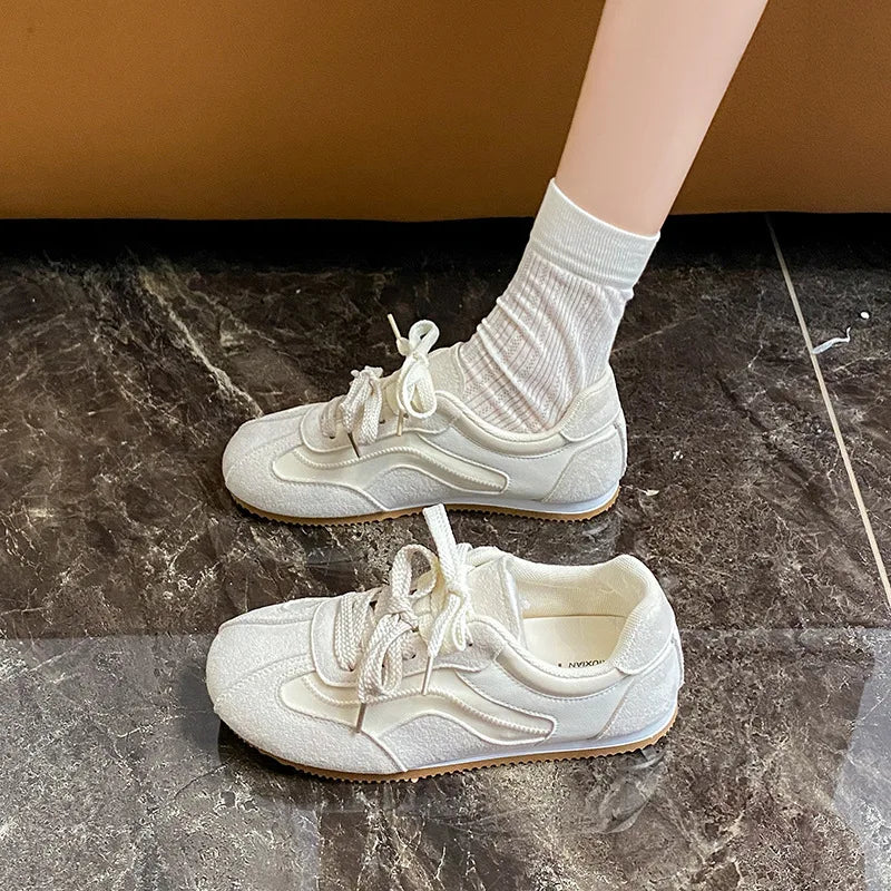 Women's Casual Shoes Suede Leather Training Shoes for Women 2026 Patchwork Retro Sneakers Ladies Casual Flat Heels Walking Shoes