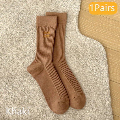 5 Pairs Winter Socks Women Brand Designer Fashion Stockings Socks Luxury Embroidered Letter Mid Tube Socks