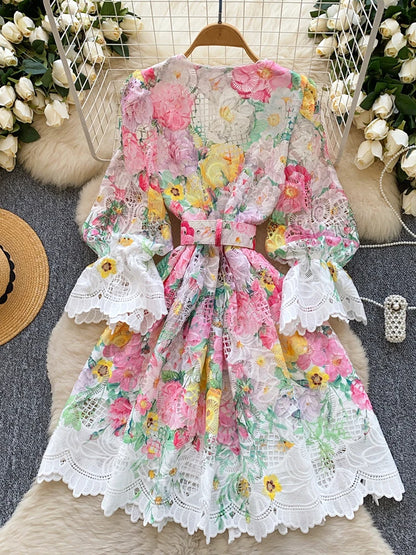 Spring/Summer Retro Single Breasted Mini Dress French Hollow Lace Dress Female Temperament A-line Elegant Shorts Vestidos C18