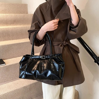 Women's Vintage Glossy Oil Wax Leather Tote Bag Buckle Casual Shoulder Handbag Elegant Work Bag for Daily Commute Top-handle Sac