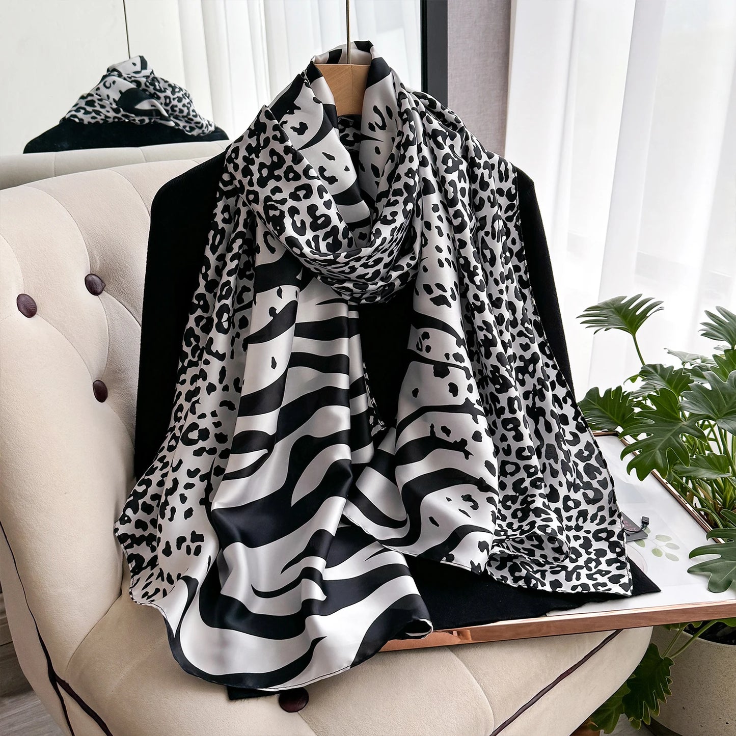 Luxury Brand Scarf Spring Summer Women Beach Sunscreen Fashion Party Shawl China Quality Silk Lady Popular Print Scarves Hijab