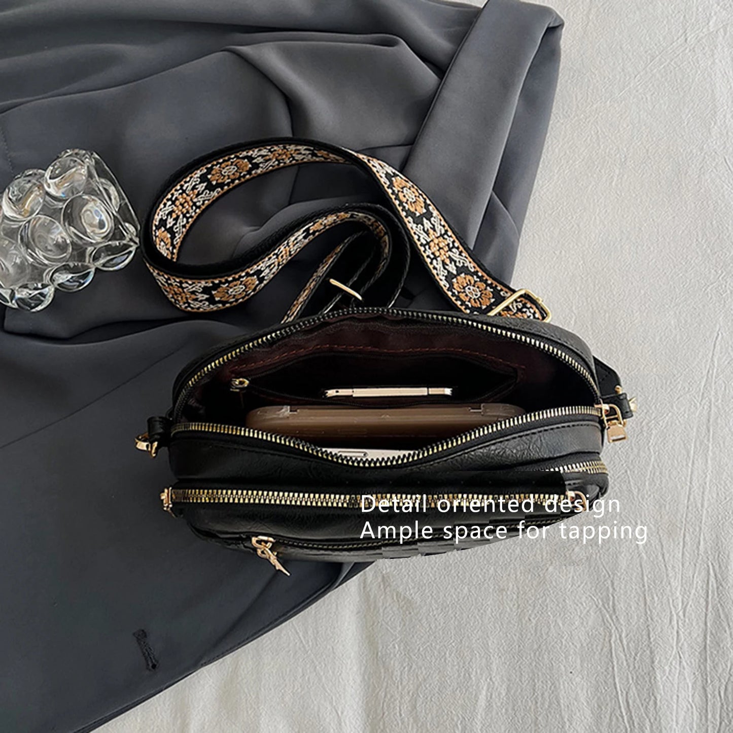 casual Shoulder Bags Women Zipper Stylish PU Texture black white brown Crossbody Bag for women 2025