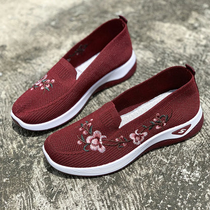 Lightweight Breathable Mesh Casual Shoes Comfortable Non Slip Soft Sole Sport Shoes Fashion Embroidered Large Size Women Shoes