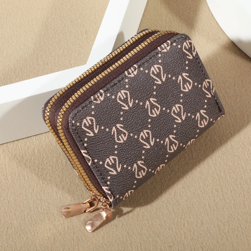 Chic Vintage Zippered Card Holder Wallet for Women - Secure Multi-Card Slots, Fashionable Faux Leather with Coin PurseLuxurious