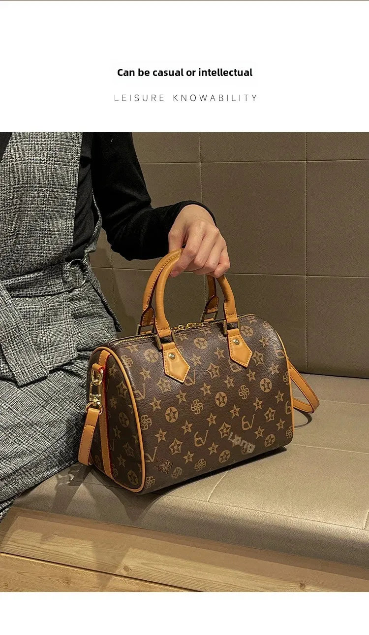 2024 Spring Summer New High-End Feelprinting Vintage Large Capacity Pillow Bag Fashionable Simple Commuting Crossbody Women's Ba