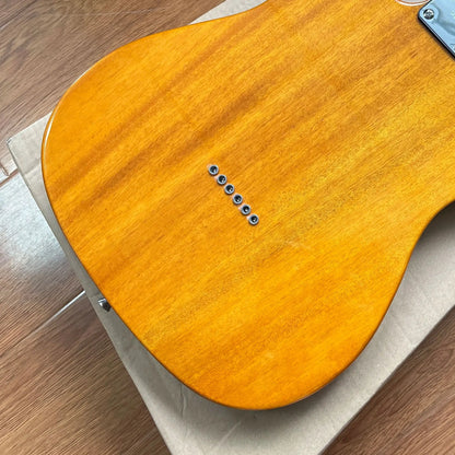 Electric Guitar Rosewood Fingerboard Maple Neck Fast Shipping US Warehouse Christmas gift Free Shipping.