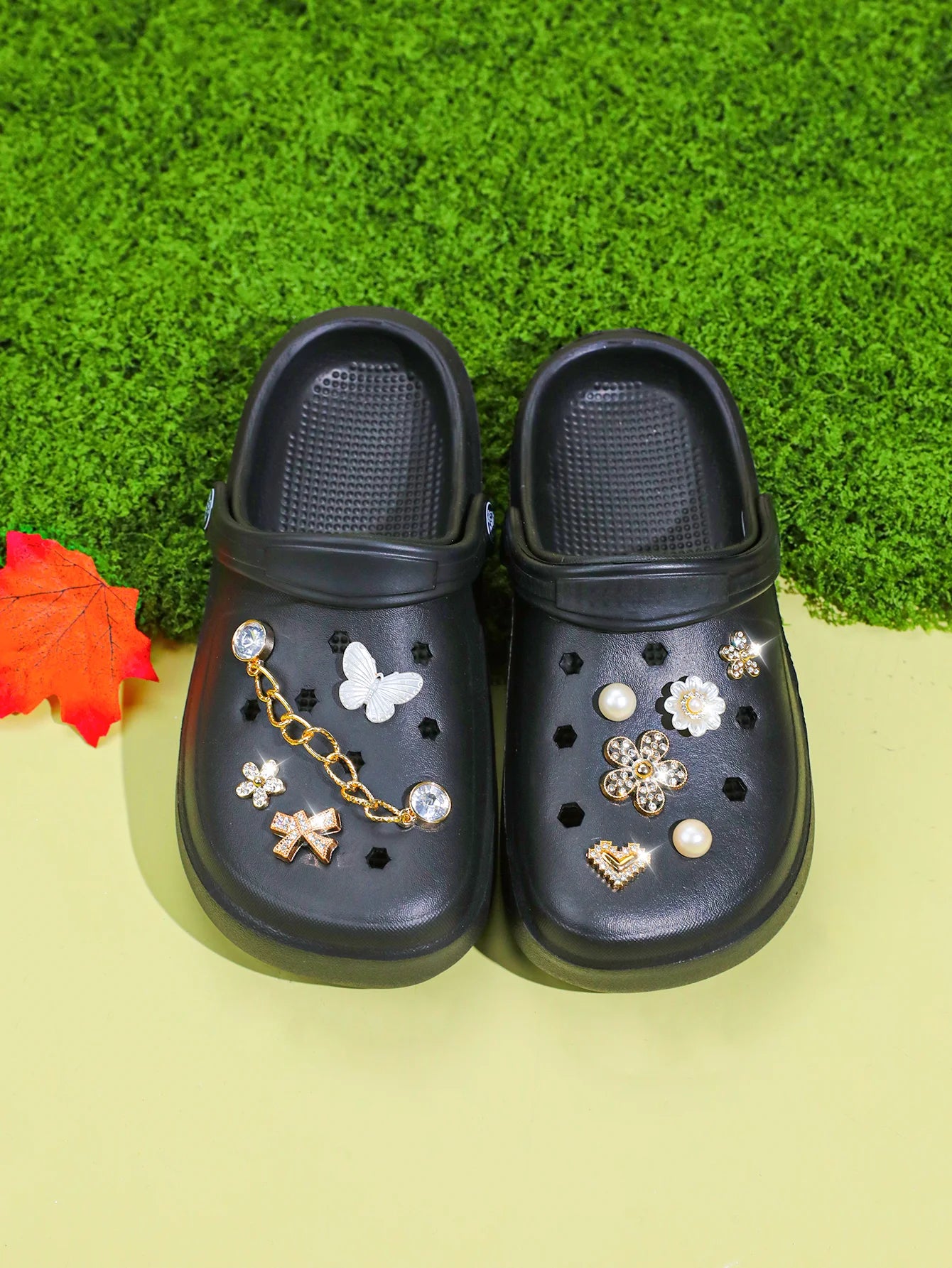 Casual Clog and Mules, Lightweight EVA Garden Shoes, Non-Slip Sandals, Breathable Slip-On Shoes for Indoor Outdoor 666