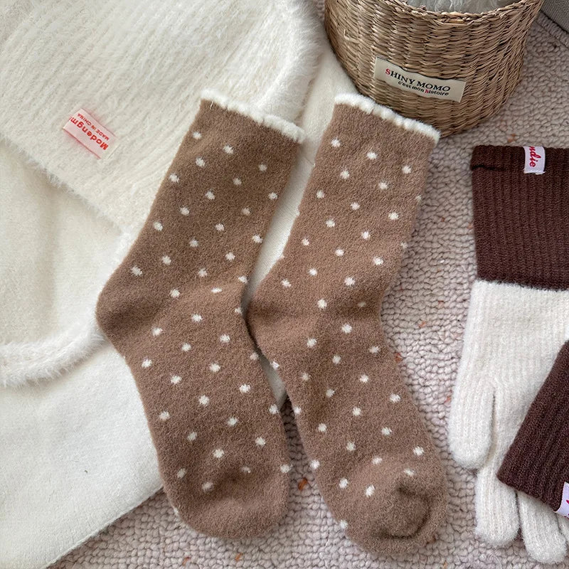 Winter Warm Thickened Polka Dot Plush Socks Women Girls Mid-calf Socks Fall Thickened Padded Warm Socks Home Sleep Floor Sox
