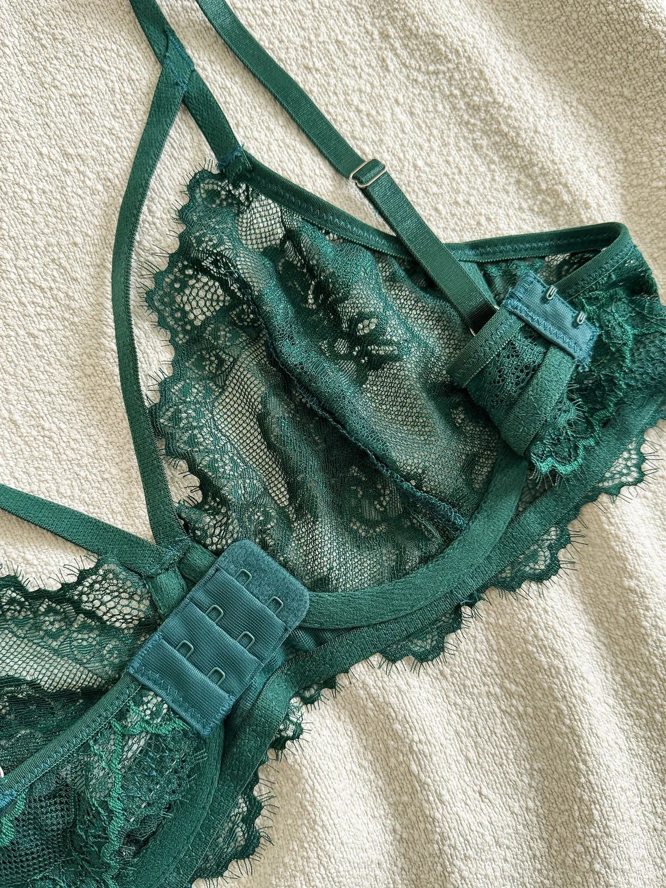 Women's Lingerie & Underwear， Eyelash Sxy Fancy Lace Strapping Underwire Bra &  Brazilian Panties ， Sexy Style
