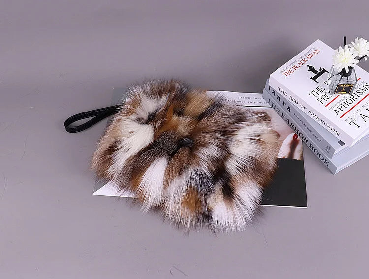 Fashion Fur Bag Autumn And Winter Real Fur Bags Fluffy Fox Fur Messenger Bags For Female Luxury Fur Handbag Warm Plush Handbag