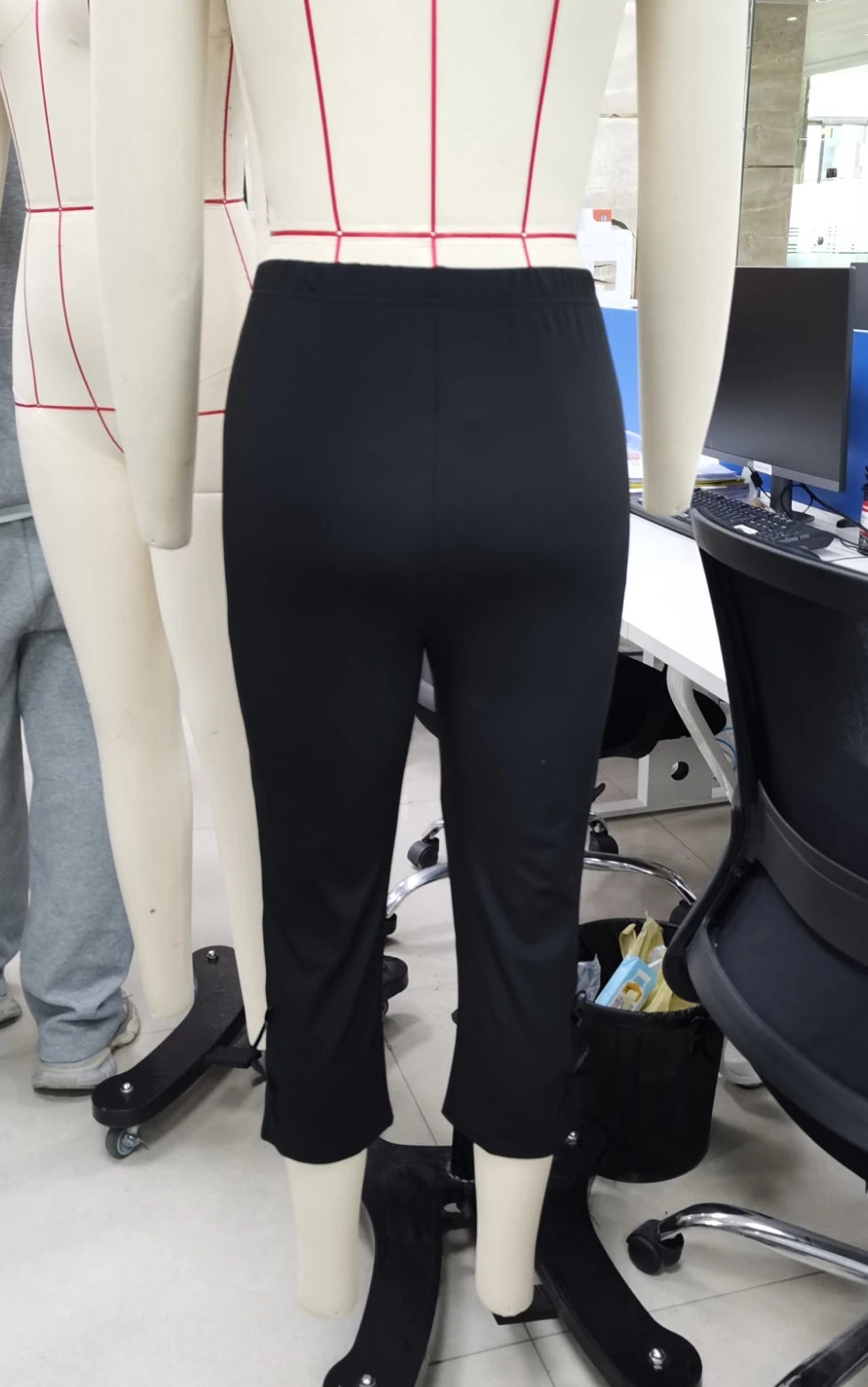 Women Bow Decor Capri Pants Chic Fashion Solid Color Slim Fit Cropped Pants Summer Casual Stretch Leggings Ladies High Street