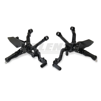 Motorcycle Carbon Fiber Adjustable Footrests Rear Set Footpeg Rearset Foot Peg Pedal For PANIGALE V4 Panigale V4S 2025