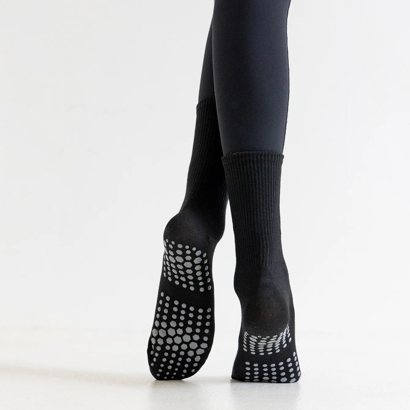 5 pairs Women Anti-skid Yoga Socks Grips Cotton Mid-tube Bottom Breathable Fitness Dance Barre Workout Pilates Socks 8 Colors