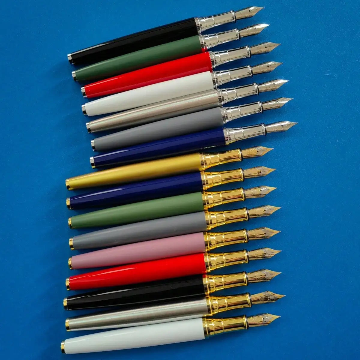 51-Piece Set (1 Pen + 50 Ink Cartridges), 0.5mm Tip, Iridium Nib, Stainless Steel Pen Body, Suitable for Calligraphy, Elegant and High-End, Luxurious and Noble, Suitable for 2.6mm Diameter, Student Stationery, Gifts, Valentin