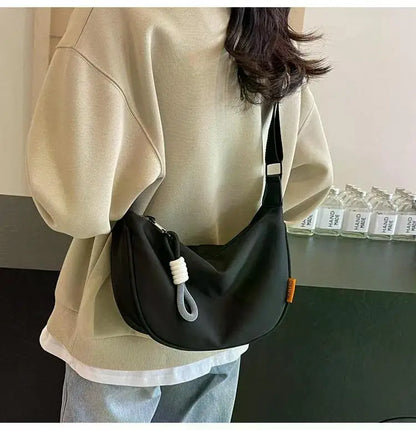 2025 New Fashion Crossbody Bag Simple Wide Shoulder Strap Design Single Shoulder Bag Original Style Commuting Dumpling Women Bag