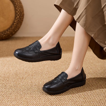 AIYUQI Women Genuine Leather Loafers Flat Slip‑on Comfort Mother Shoes Casual Ladies Moccasins Daily Walking Shoes Women