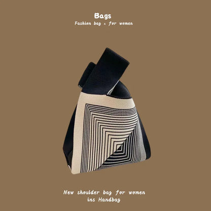 Women Handmade Knitted Small Handbag, Casual Wrist Bag, Student Reusable Shopper Mini Tote Bag, Suitable for Daily Use Outdoor
