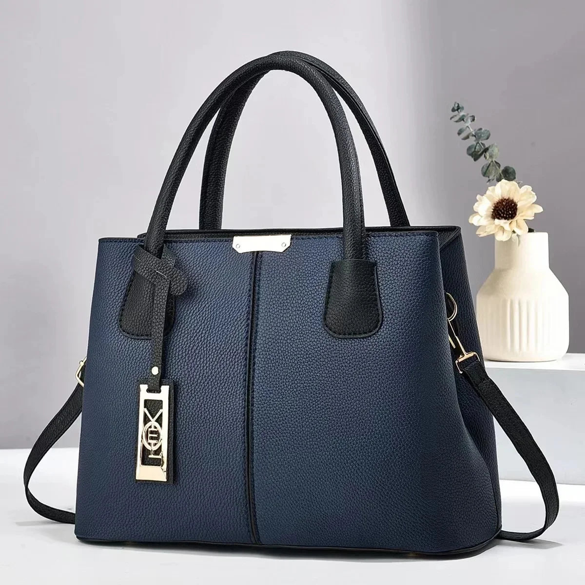 Simple Women's PU Leather Shoulder Bag Large Capacity Handbag Wire Tag Hanging Bag Square Shape Soft Handbags with Zipper