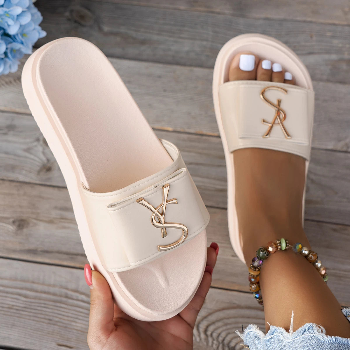 Slippers Luxury Shoes Women Platform Design Slides Fashion Letters Ladies Shoes Casual Slipper Outside Non-slip Slippers Sandals