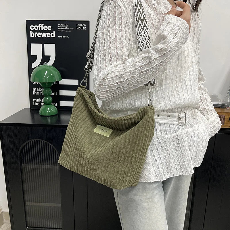 Solid Color Corduroy Messenger Bag Versatile Handbag Women Shoulder Crossbody Bags Casual Chic Bucket Women‘s Bag Bolsos Mujer