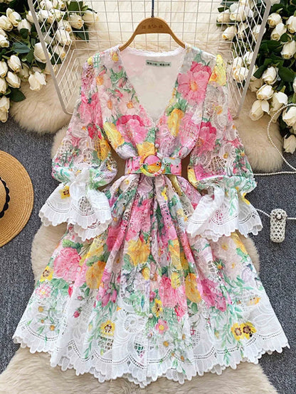 Spring/Summer Retro Single Breasted Mini Dress French Hollow Lace Dress Female Temperament A-line Elegant Shorts Vestidos C18