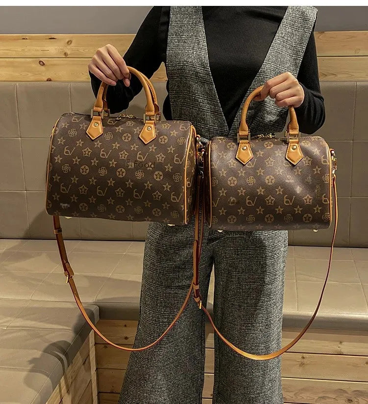 2024 Spring Summer New High-End Feelprinting Vintage Large Capacity Pillow Bag Fashionable Simple Commuting Crossbody Women's Ba