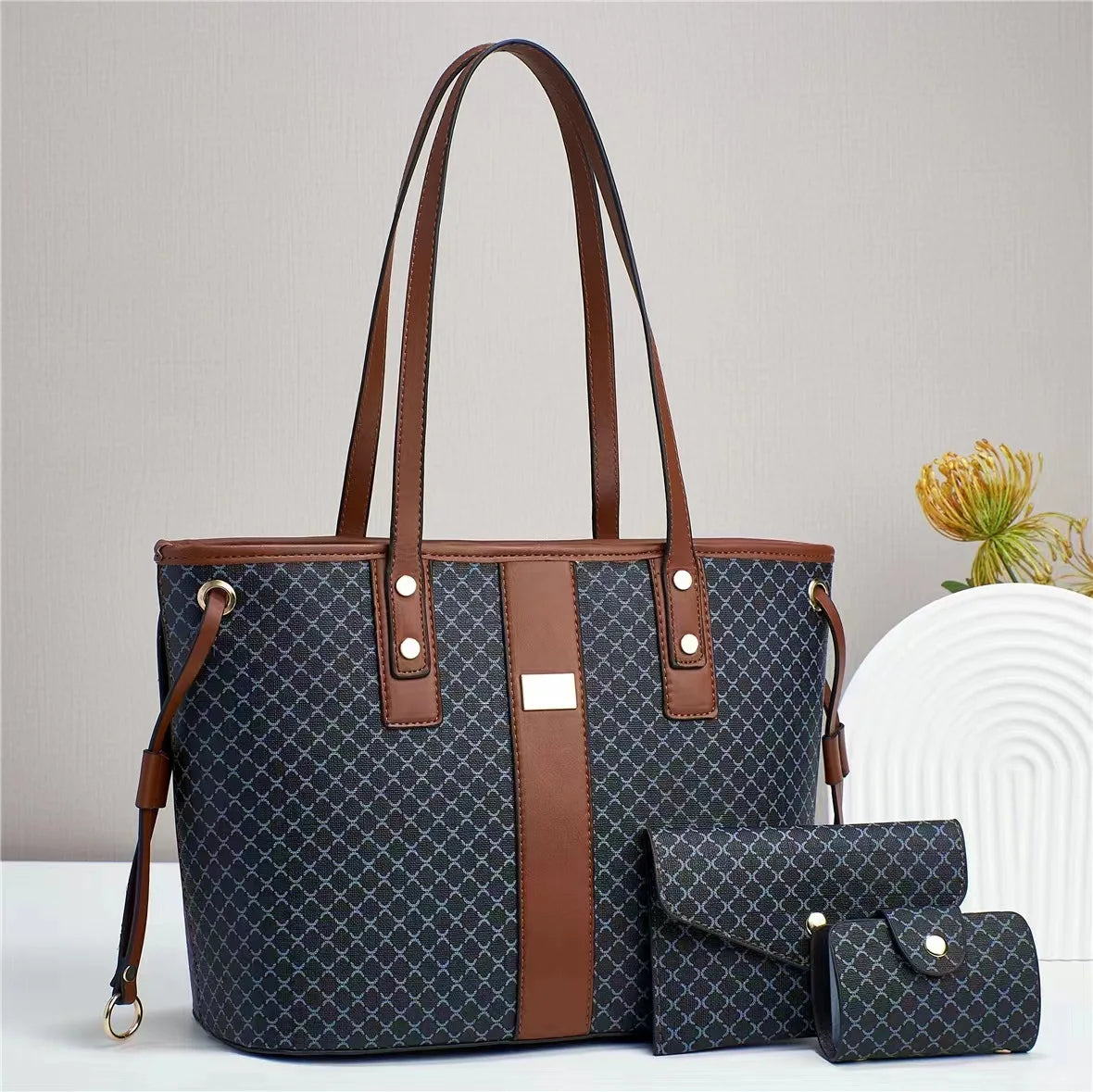 Luxury Brand Designer Women'S Handbag Fashion New Large Capacity Shoulder Bag Classic Retro Crossbody Bag Commuting Tote Bag