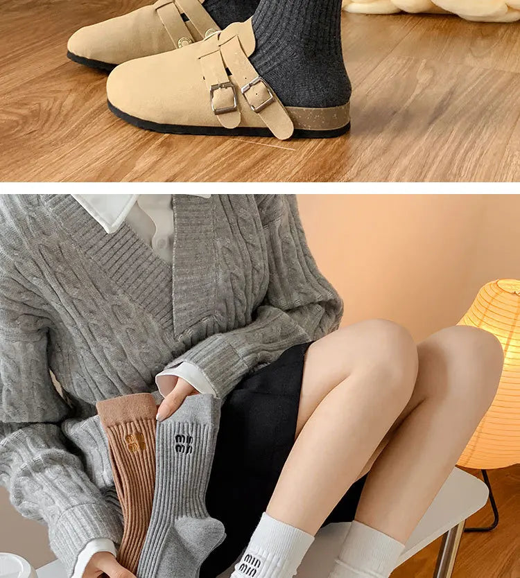 5 Pairs Winter Socks Women Brand Designer Fashion Stockings Socks Luxury Embroidered Letter Mid Tube Socks