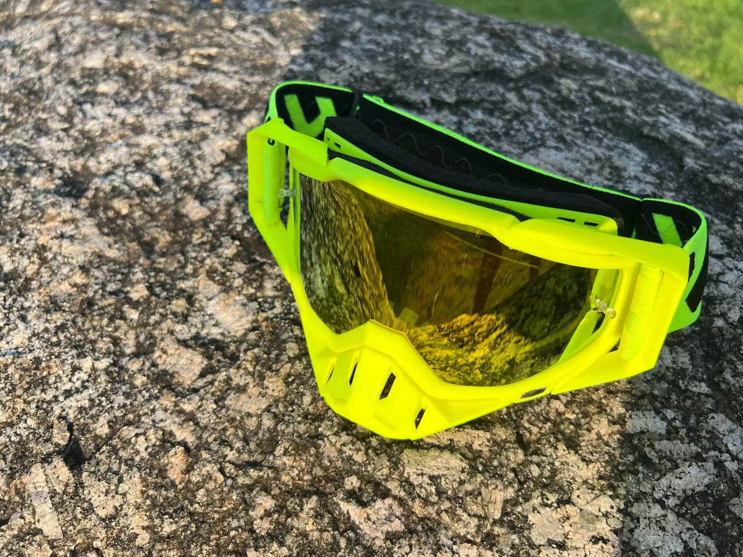 WJL Sports Motocross Glasses Motorcycle Sunglasses Man MTB ATV Mask Windproof Protection Skiing Cycling Racing Off-Road Goggles