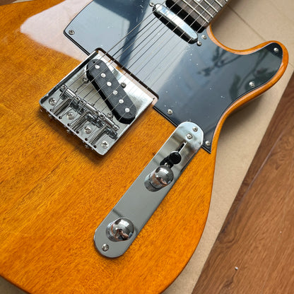 Electric Guitar Rosewood Fingerboard Maple Neck Fast Shipping US Warehouse Christmas gift Free Shipping.