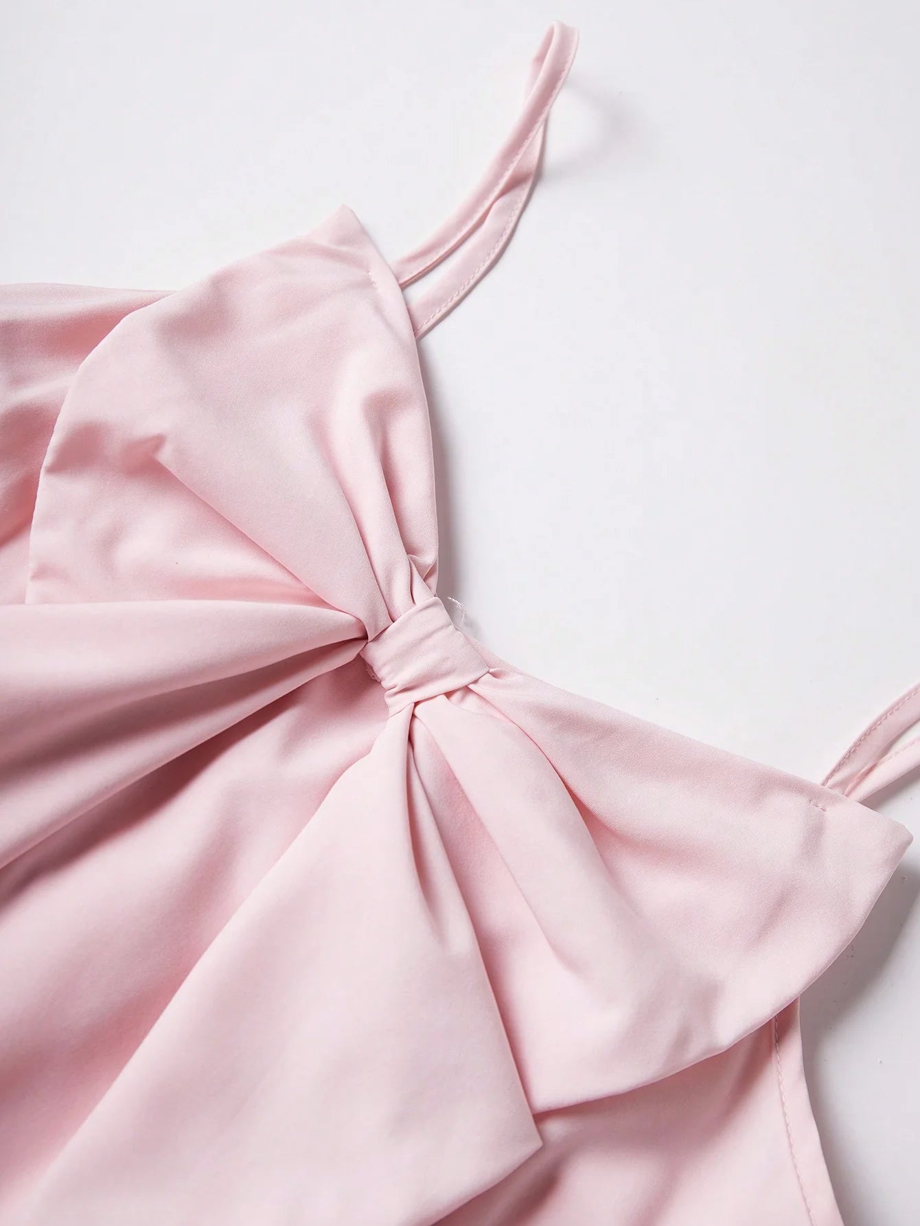 Fashionable women's waist cinched three-layer ruffle edge bow suspender dress