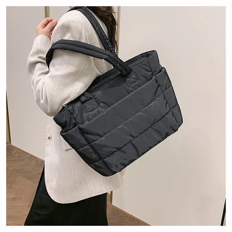 New Large Capacity Tote Bag Versatile Handbag for Women Commuting Bag Messenger Shoulder Bag Multiple Pockets Mummy Bag