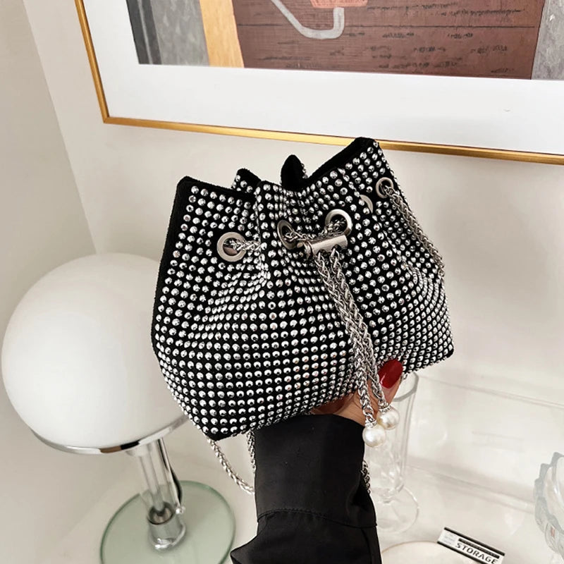 Luxury Women's Bag New High Quality Horseshoe Bucket Bag Exquisite PU Rivet Sequin Design Women's One Shoulder Handbag