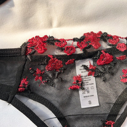 Women's Embroidered Push Up Lingerie Set, Comfortable Thin Bralette Underwear for Daily Wear