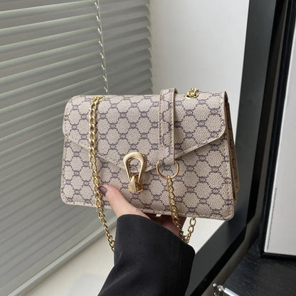 Women's Printed Crossbody Bag with Metal Lock - Fashion Shoulder Bag,Lightweight & Durable for Daily Use/Travel